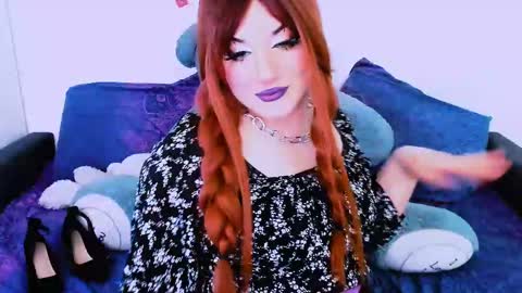 Snapshot of sexxx_queen chatting on February 28, 9:01 pm sexxx_queen online show from February 28, 9:01 pm