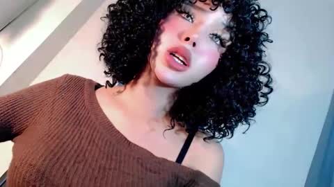 Seraphina Blaze online show from October 22, 4:25 am