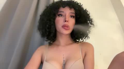 Seraphina Blaze online show from February 8, 10:10 am