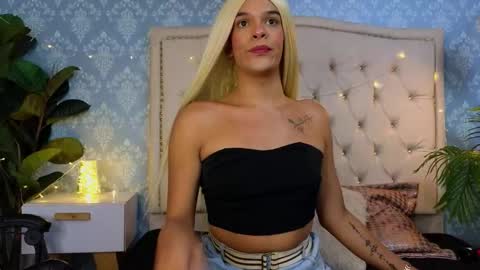 Shantal Jones online show from February 26, 9:42 pm