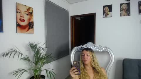 Shellsy H   online show from January 21, 3:06 am