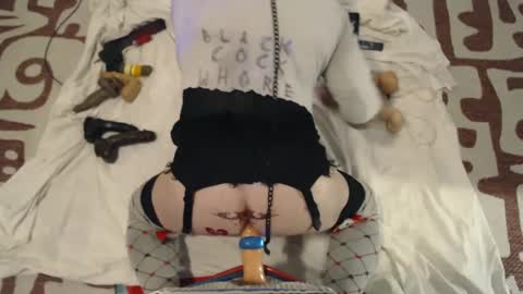 Snapshot of slutgurl_pdx chatting on February 7, 3:24 am slutgurl_pdx online show from February 7, 3:24 am