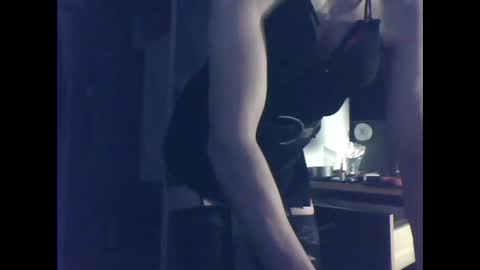 slutviki online show from November 23, 2:02 am