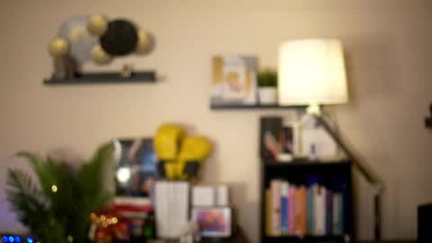 Stella online show from January 18, 6:05 pm