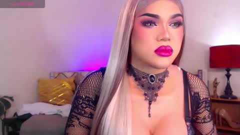 CALL ME STELLA online show from November 11, 2:46 am