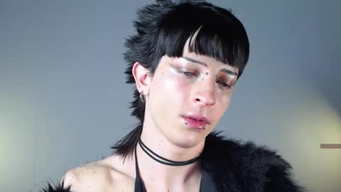 Angel  online show from November 28, 11:11 am