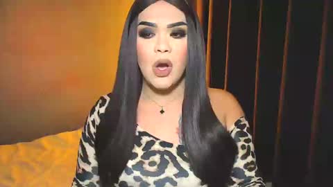 JADE ELYSE online show from December 4, 8:01 pm