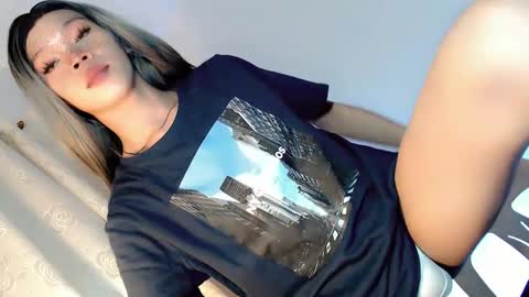 LoveSugar online show from March 6, 1:42 pm