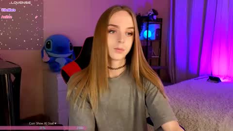 Snapshot of sweet_ali3s chatting on October 20, 4:10 pm Call me Alis online show from October 20, 4:10 pm