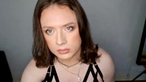 sweet_ggg online show from February 28, 12:09 pm