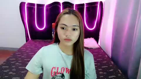 SWEET KEYA online show from January 12, 2:57 pm