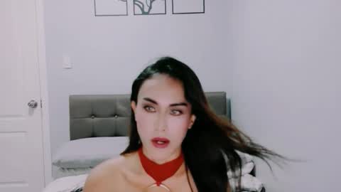 Lacy online show from June 3, 2:33 pm