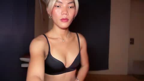 Alexis online show from August 1, 5:41 am