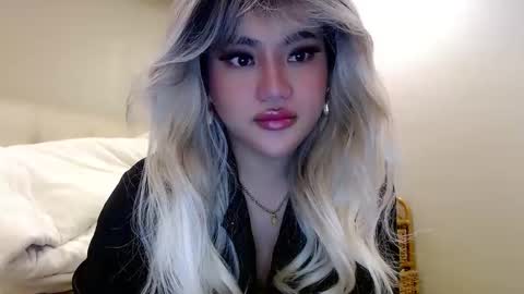 Lena online show from March 4, 7:01 pm