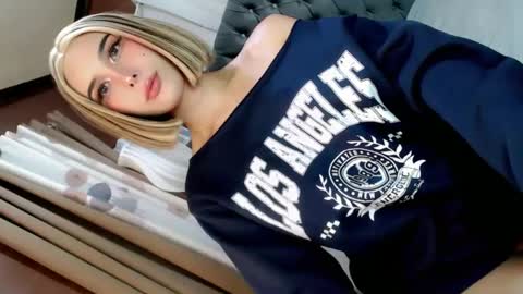 EVA GLASSCOTT online show from March 9, 7:34 am