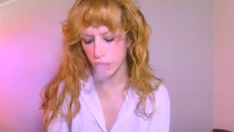 Yolanda online show from December 1, 1:46 pm