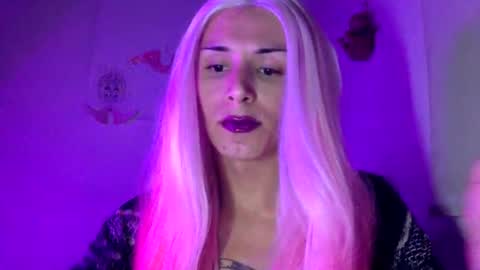 Lucy Lucy online show from December 7, 3:31 am