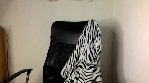 Lucy Lucy online show from December 11, 1:49 am