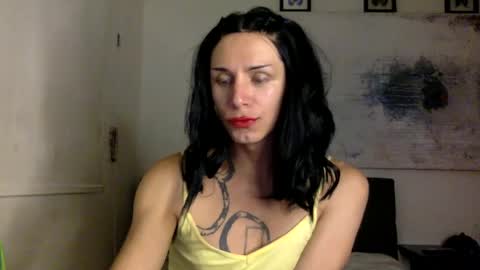 Lucy Lucy online show from December 18, 4:20 am