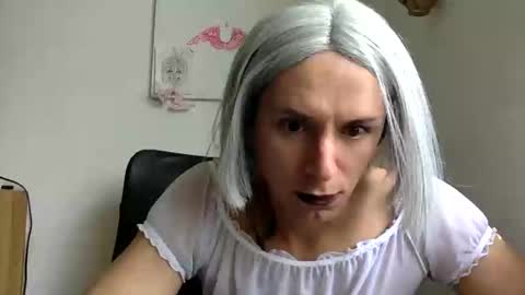 Lucy Lucy online show from December 24, 3:58 pm