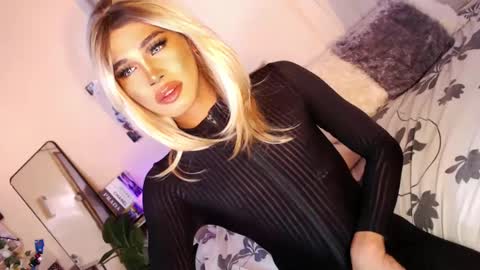 Sam online show from February 22, 3:12 am