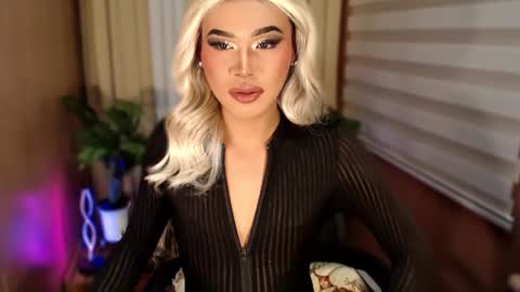 Sam online show from September 18, 9:20 pm