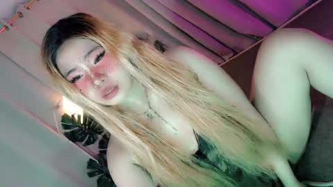 tight_elliana online show from July 25, 11:02 pm