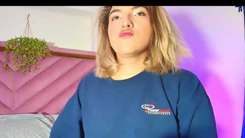   online show from October 22, 1:13 pm