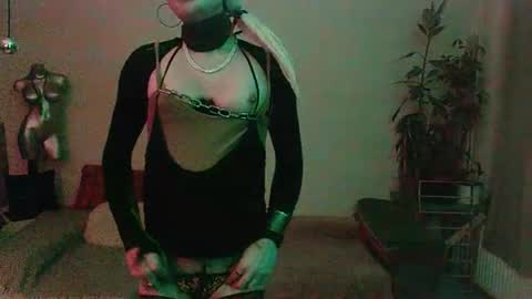 Patrizia online show from January 15, 3:16 am