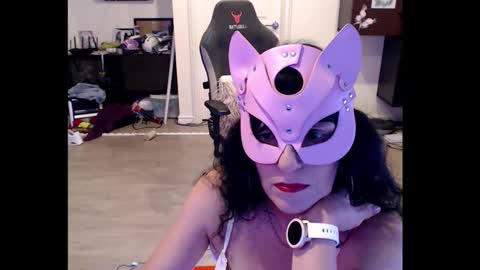 transgurlperth online show from January 17, 6:59 pm