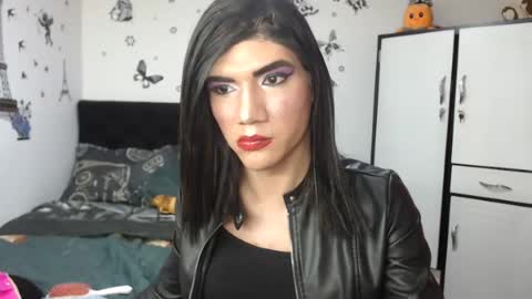 alana fox online show from July 24, 5:28 am