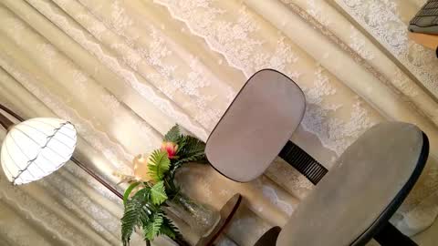 Chloe online show from November 22, 6:59 am