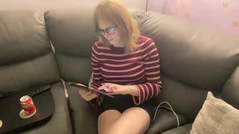 Hunnibun online show from March 2, 8:27 pm