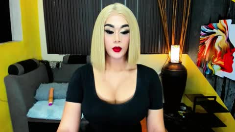 Nicoleeee online show from January 10, 11:11 pm