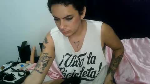 Nique online show from September 13, 1:55 am