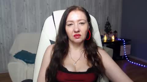 tyramories online show from December 19, 9:25 am