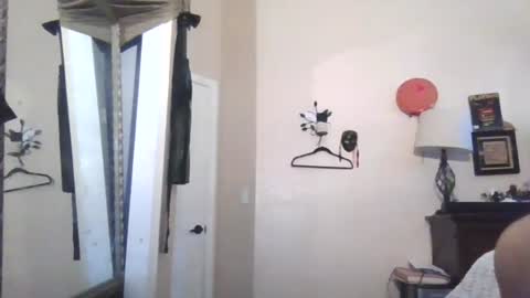 Azelia B online show from June 18, 1:07 am