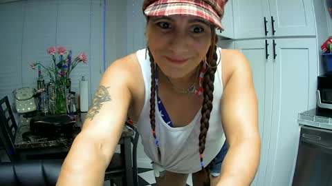 Azelia B online show from July 5, 12:33 pm