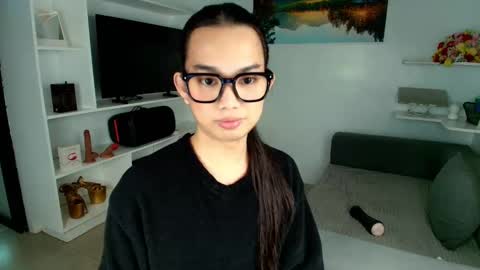 Lily online show from November 4, 9:03 pm