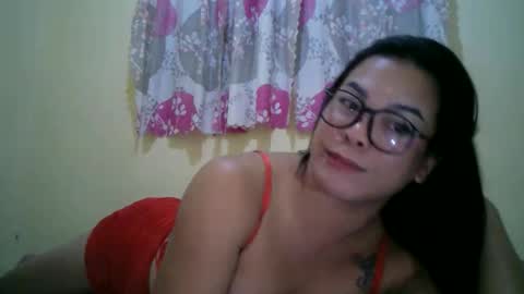 urs_ivy online show from February 20, 7:38 pm