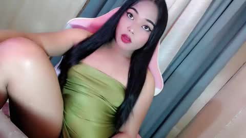 JESS - DONT FORGET TO FOLLOW ME AND GIVE ME THUMBS UP online show from March 2, 10:38 pm