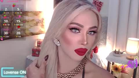 Amanda online show from December 13, 9:10 pm