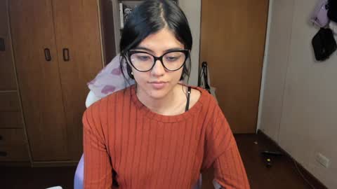 Val  online show from January 29, 3:01 am