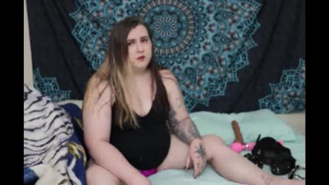 Val Kyrie online show from November 14, 5:04 am