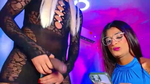 vannesa01 online show from December 17, 8:03 pm