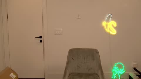 VelvetTGirl online show from March 1, 7:25 am