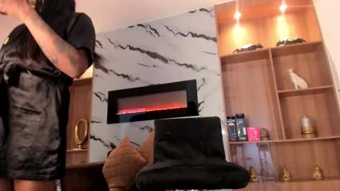 veronica online show from October 7, 1:01 pm