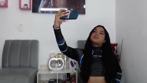 vickyxdany online show from February 23, 5:39 pm