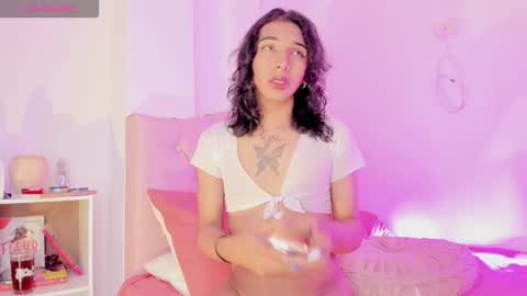 Victoria online show from December 17, 12:00 pm