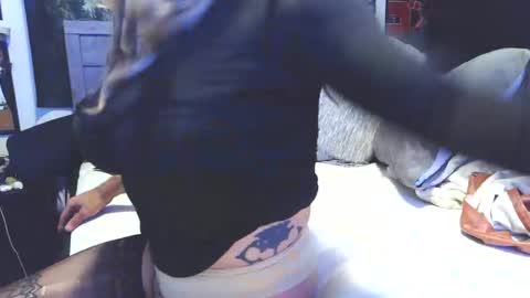 Mary Jaine online show from November 8, 3:12 pm